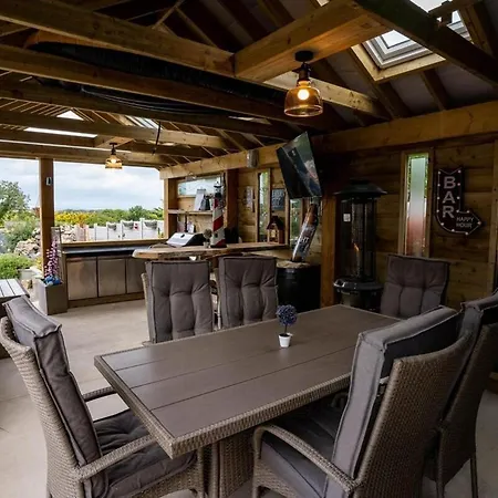 5 Bed Coastal Fethard-on-sea Hook Penisula *